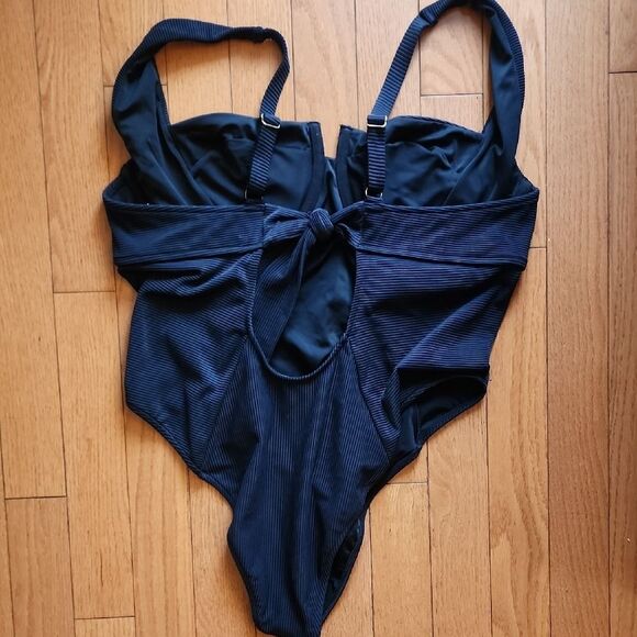 Camille La Vie Black One Piece Swimsuit - Picture 2 of 4